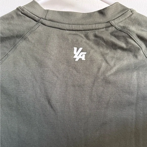 YoungLA Men's Short Sleeve Army Green Compression Tee, Size Medium NWT - Picture 5 of 6